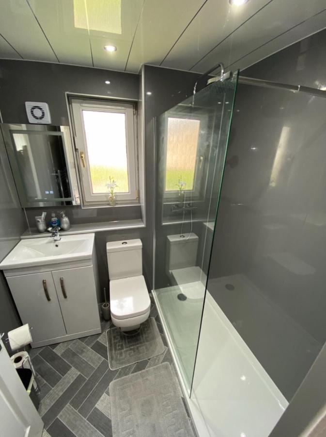 Prime Commuter Executive Apartment Dunfermline Exteriör bild